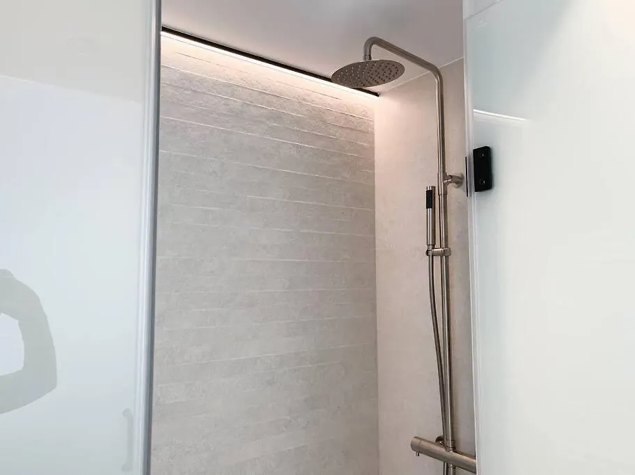 Atico Duplex De Lujo - Clasificacion 5 Estrellas - 8Pax - A Pie Del Centro - 2 Parkings L By Bonesvacances Andorra la Vella