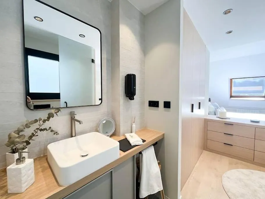 Atico Duplex De Lujo - Clasificacion 5 Estrellas - 8Pax - A Pie Del Centro - 2 Parkings L By Bonesvacances Andorra la Vella Apartment