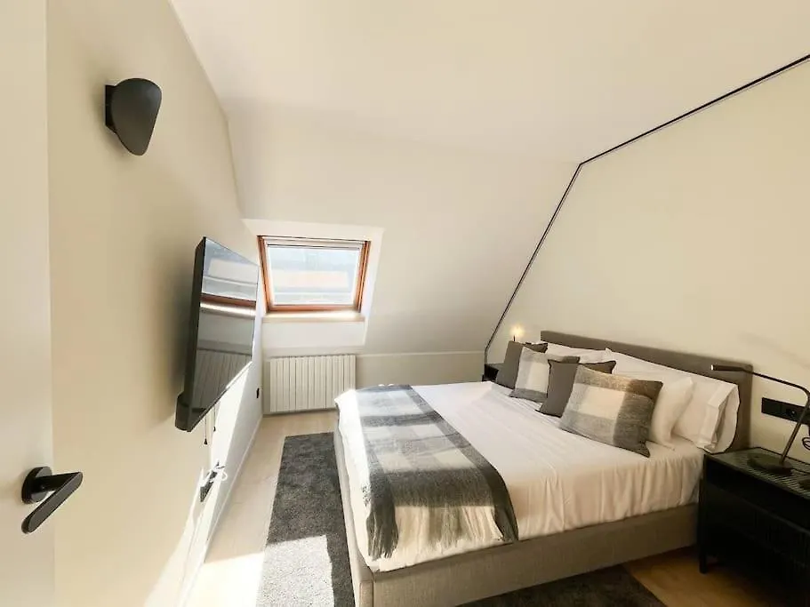 Atico Duplex De Lujo - Clasificacion 5 Estrellas - 8Pax - A Pie Del Centro - 2 Parkings L By Bonesvacances Andorra la Vella Andorra