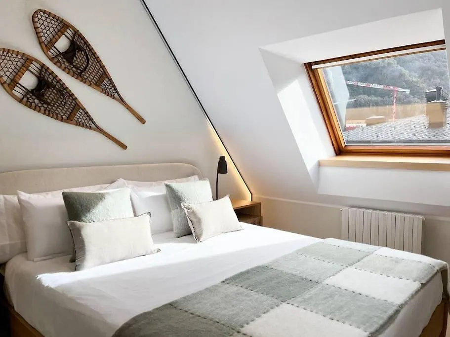 Atico Duplex De Lujo - Clasificacion 5 Estrellas - 8Pax - A Pie Del Centro - 2 Parkings L By Bonesvacances Andorra la Vella